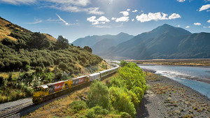 New Zealand by Train kép