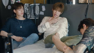 ด้วงกับเธอ kép