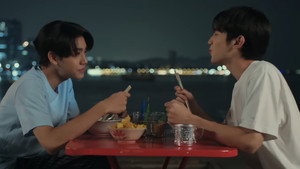 ต้นส้มอยู่บ้านเขา แต่ผลส้มหล่นมาบ้านเราตลอดเลย kép