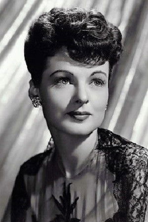 Ruth Hussey profil kép