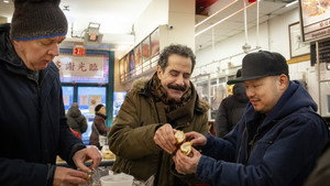 Tony Shalhoub Breaking Bread 1. évad Ep.1 1. epizód