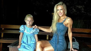 Luciana Mamá háttérkép