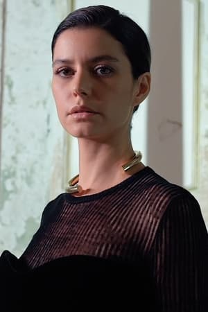 Beren Saat profil kép