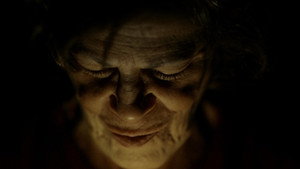 La historia se escribe de noche háttérkép