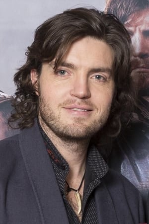 Tom Burke profil kép