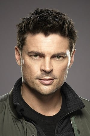 Karl Urban profil kép