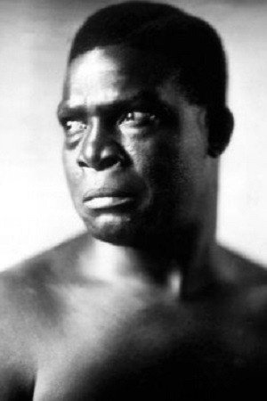 Louis Brody profil kép