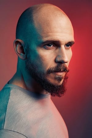 Gustaf Skarsgård profil kép