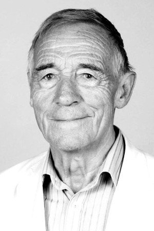 Michael Jayston profil kép