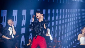 2022 영탁 단독 콘서트 "탁쇼" háttérkép