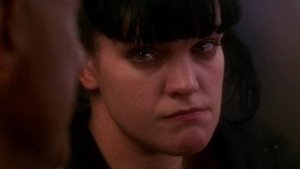 NCIS: Tengerészeti helyszínelők 3. évad Ep.21 Vérfürdő