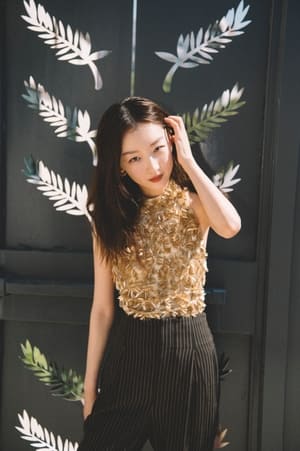 Zhou Dongyu profil kép