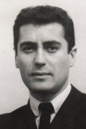Tunç Okan profil kép