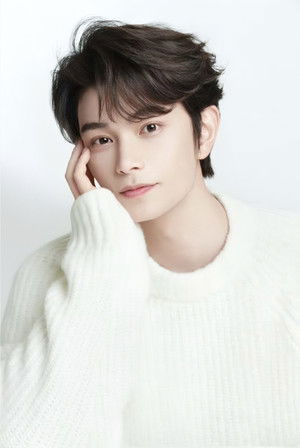 Ding Yuxi profil kép