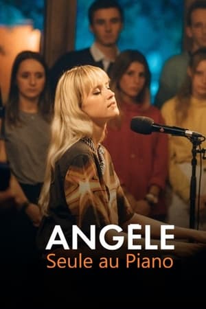 Angèle, seule au piano