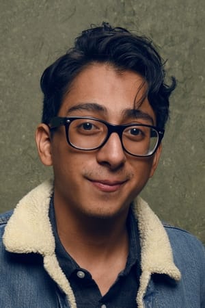 Tony Revolori profil kép