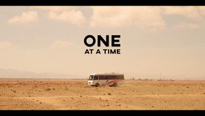 One at a time háttérkép