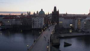 Prague au service de Moscou : Dans les secrets de la guerre froide háttérkép