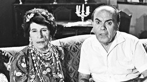 Ο Κλέαρχος η Μαρίνα και ο κοντός háttérkép