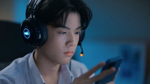 เพื่อนสนิทระวังคิดไม่ซื่อ kép