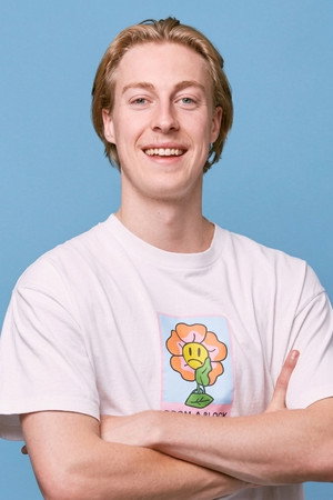 /jCNcMnPoPajmk0CKZNjwwRsXeP2.jpg