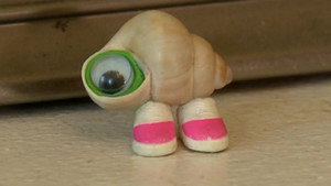 Marcel the Shell with Shoes On, Three háttérkép
