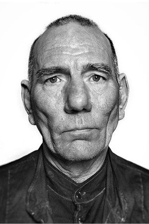 Pete Postlethwaite profil kép