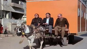 كراكون في الشارع háttérkép