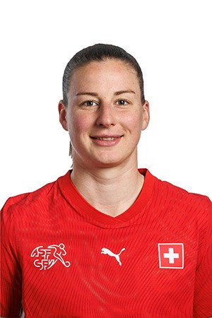 Julia Stierli profil kép
