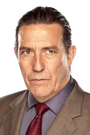 Ciarán Hinds profil kép