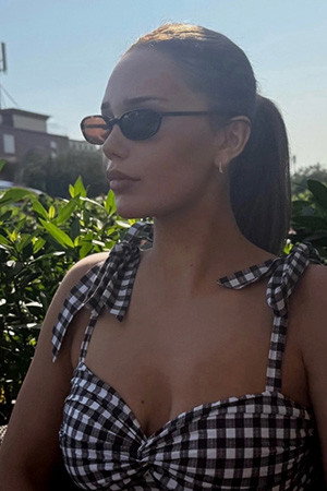 Julia Pirzadeh profil kép