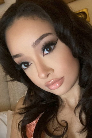 Scarlett Bloom profil kép