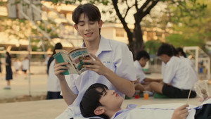 ต้นส้มอยู่บ้านเขา แต่ผลส้มหล่นมาบ้านเราตลอดเลย kép