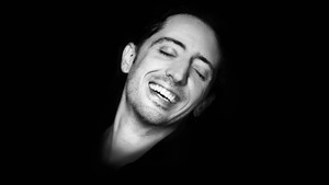 Gad Elmaleh - Papa est en haut háttérkép