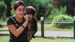 மூன்றாம் பிறை háttérkép