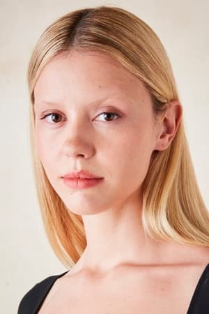 Mia Goth profil kép