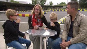 Helemaal het Einde! 1. évad Ep.49 49. epizód