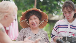 Về Quê Có Gì Vui háttérkép