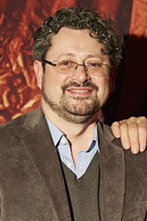 Laurence Connor profil kép