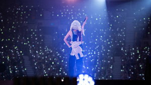 아이유 콘서트 Live Clip kép