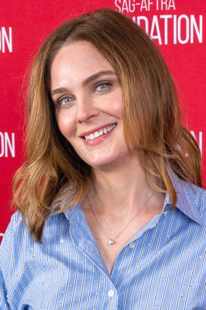 Emily Deschanel profil kép