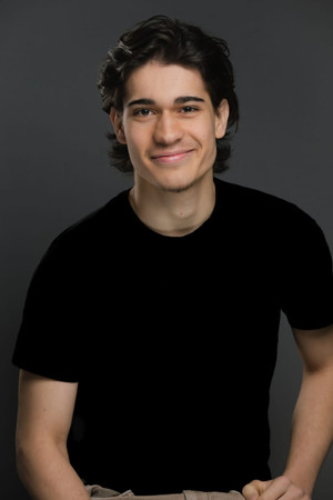 Theo Amaral profil kép