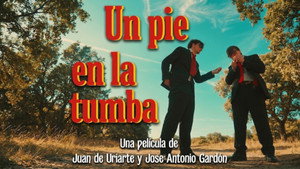 Un pie en la tumba háttérkép