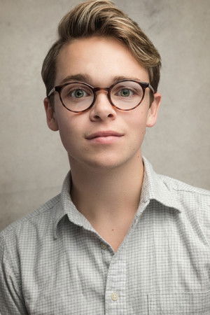 Lewis Cornay profil kép
