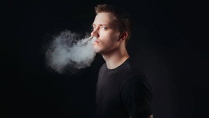 Daniel Sloss: Hubris háttérkép