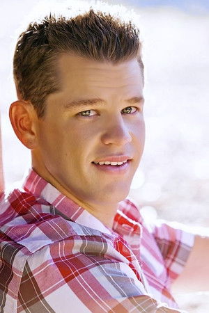 Ryan Lane profil kép