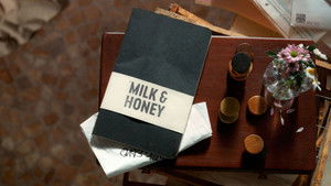 Milk & Honey kép