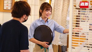 カフェ娘連鎖痴漢5 営業中の店内でイキ堕ちた言いなり店員を利用する数珠つなぎ痴漢計画 háttérkép