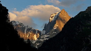 Die sechs großen Nordwände der Alpen háttérkép