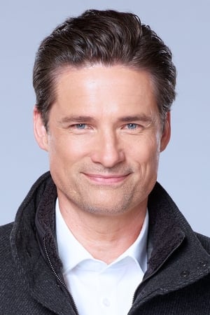 Warren Christie profil kép